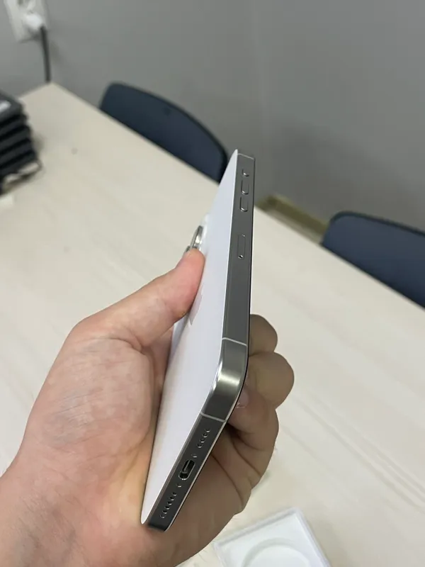 iPhone 15 Pro Max 4 iPhone 15 Pro Max 4