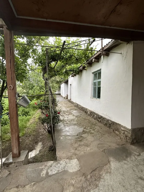 Uy dala hovli sotiladi srochna — фото 4
