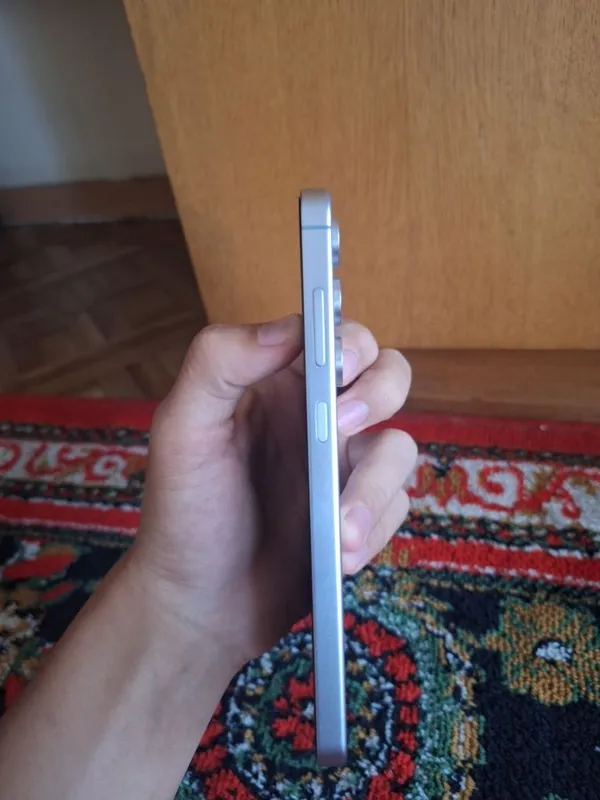 Samsung S24 FE 128GB - Kafolatli, qutisi bilan, holati a'lo — фото 5