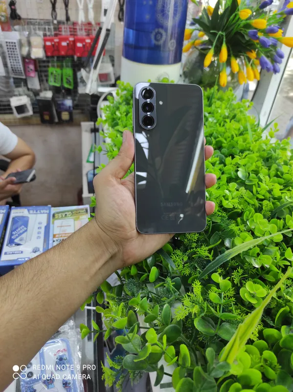 Samsung A56 8/256 gb в идеальном состоянии 1