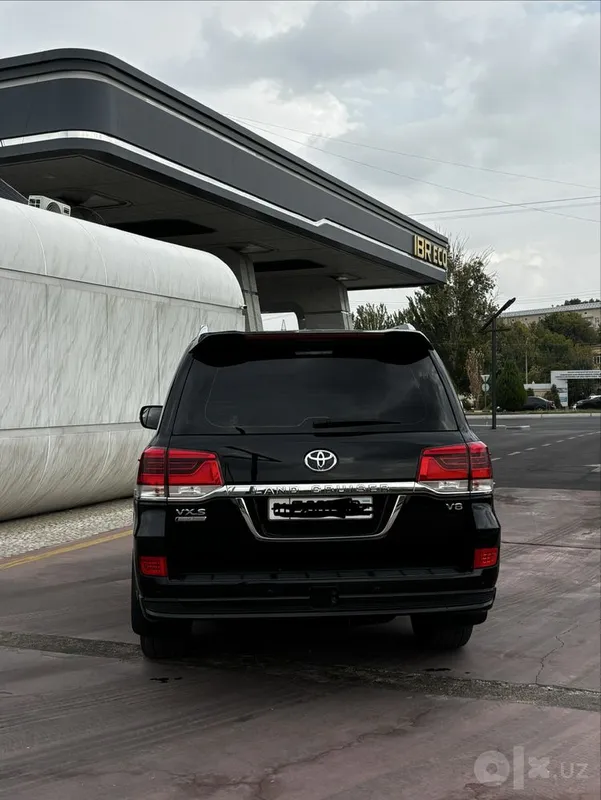 Tayota land cruiser 200 4 Tayota land cruiser 200 4