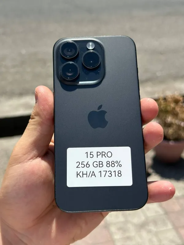 IPhone 15 Pro . 1