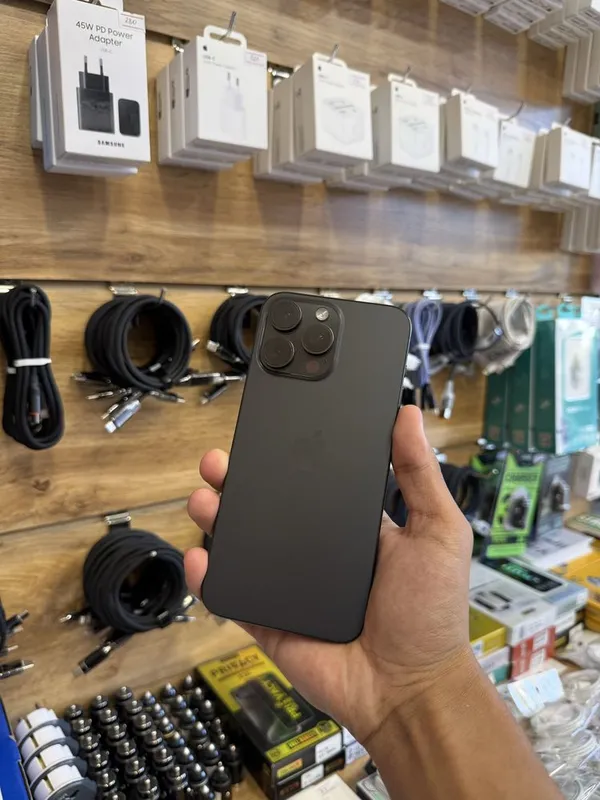 iPhone 15 pro max 1