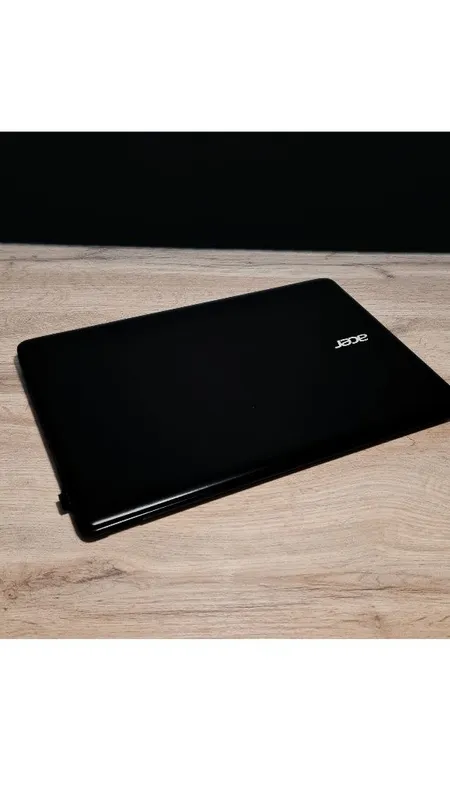 Acer Aspire E1-522 2 Acer Aspire E1-522 2