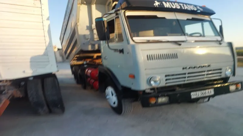 Камаз сотилади 1990 3