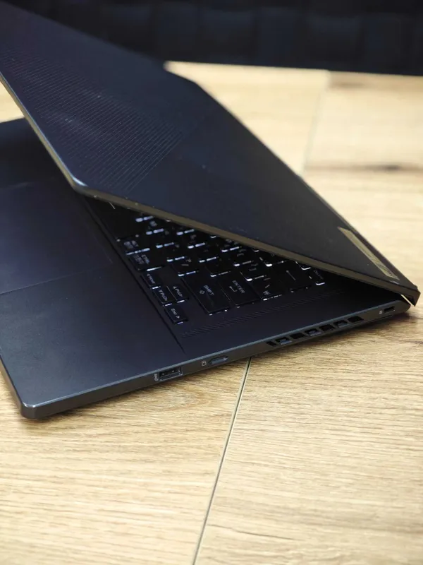 Мощный игровой Asus Rog Zephyrus — фото 4