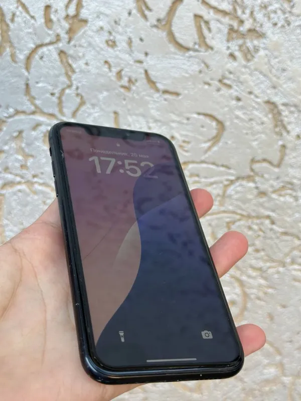 xr 128gb 80%ideal