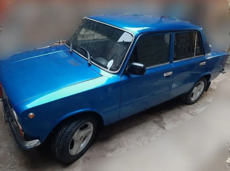 продаётся ваз 2101,салон 07,авс,колонки пионер, коробка 5ст,мотор 1,8 — фото 3
