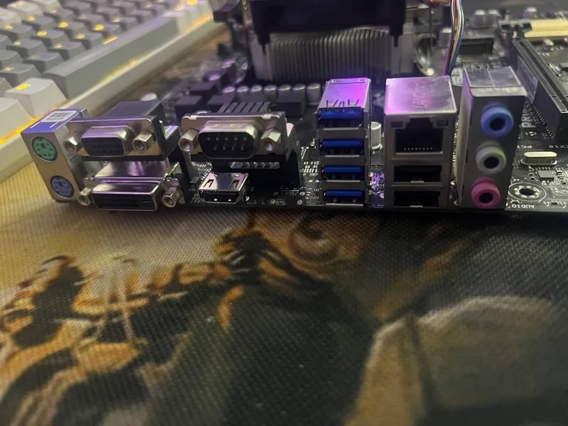 Sifatli komplekt AM4 Asus A320+protsessor+ Kuller — фото 1