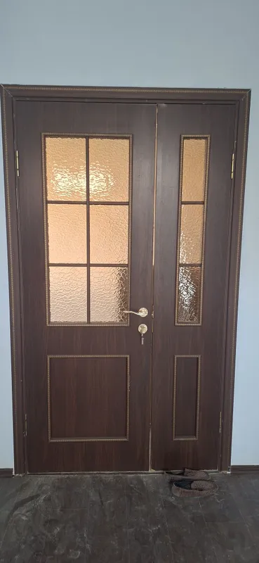 Продам двери 6 штук