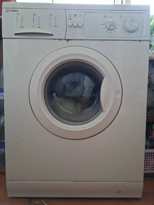 Итальянская стиральная машина "Indesit WG 434 TXR" на 5 кг, б/у 3 Итальянская стиральная машина "Indesit WG 434 TXR" на 5 кг, б/у 3