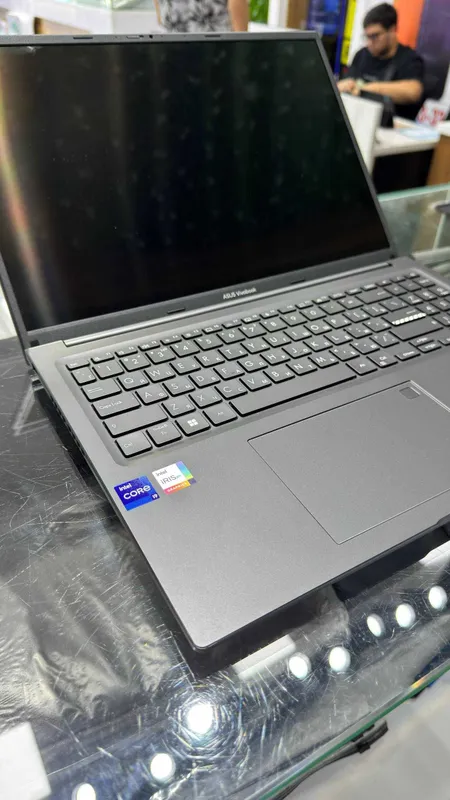 Asus Vivobook Oled — фото 1