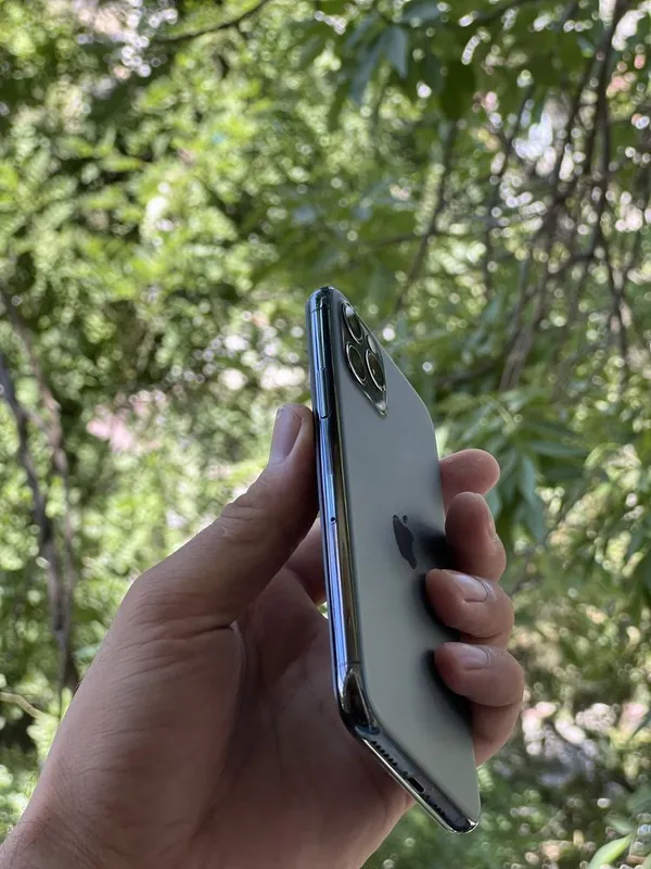 Iphone 11 Pro 64 GB 2 Iphone 11 Pro 64 GB 2