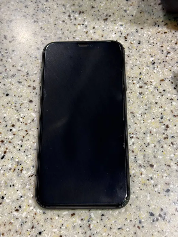 Iphone 11 128GB 2 Iphone 11 128GB 2