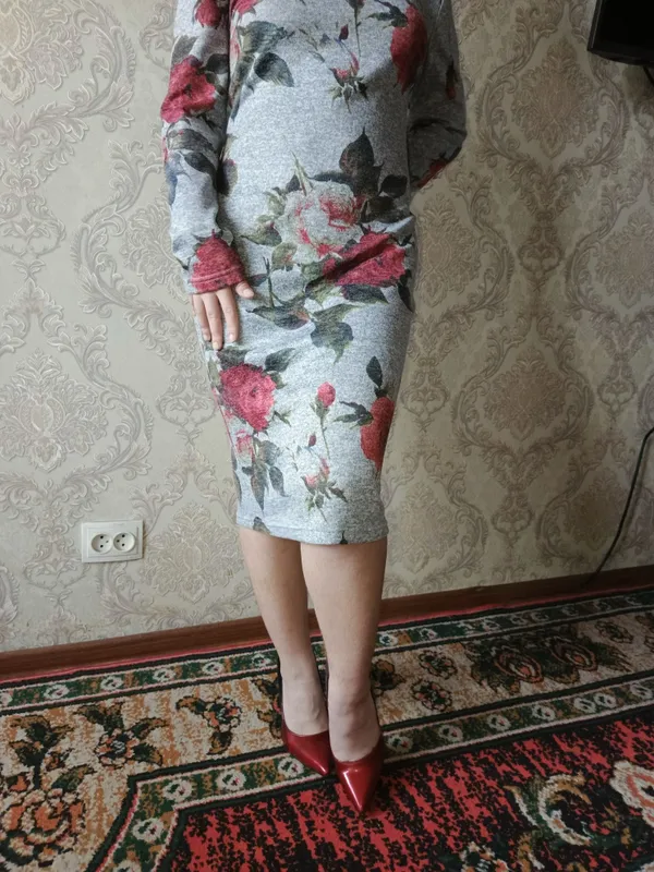 Теплое осенне-зимнее платье отличного качества. 6
