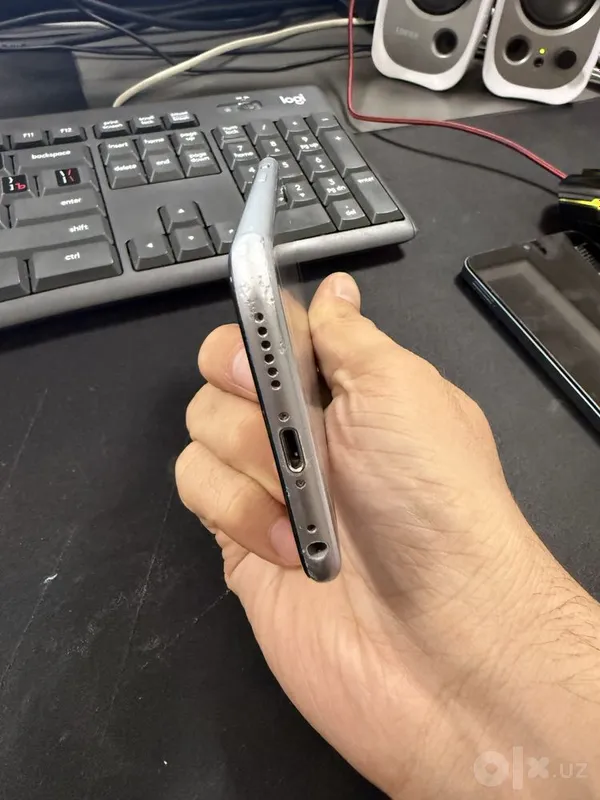 iPhone 6s 64 ГБ, цвет space gray 5 iPhone 6s 64 ГБ, цвет space gray 5