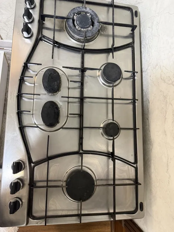 Газовая варочная панель Hotpoint-Ariston, 90 см, 2