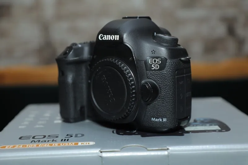 Canon 5D mark3 BODY sotiladi. Holati zo'r — фото 2