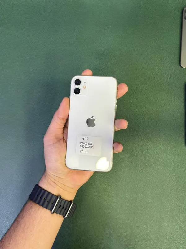 iphone 11 82 yomks ochilmagan toza tel narxi 180$