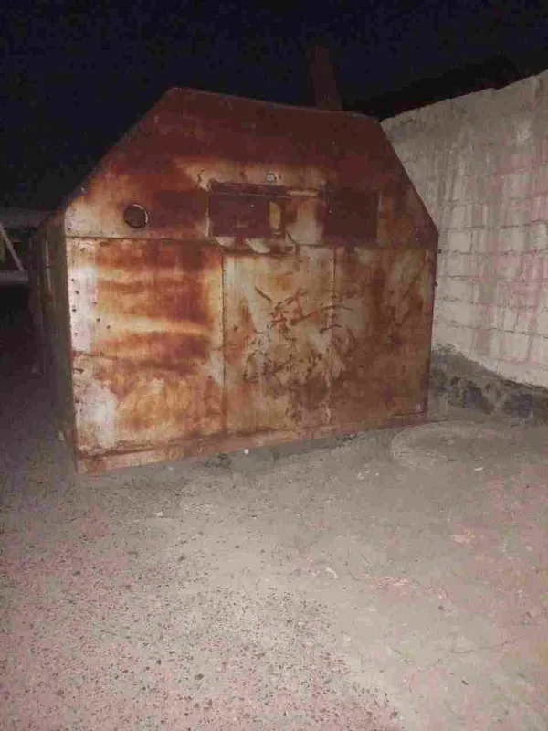 продаётся железная будка 2×4 — фото 2