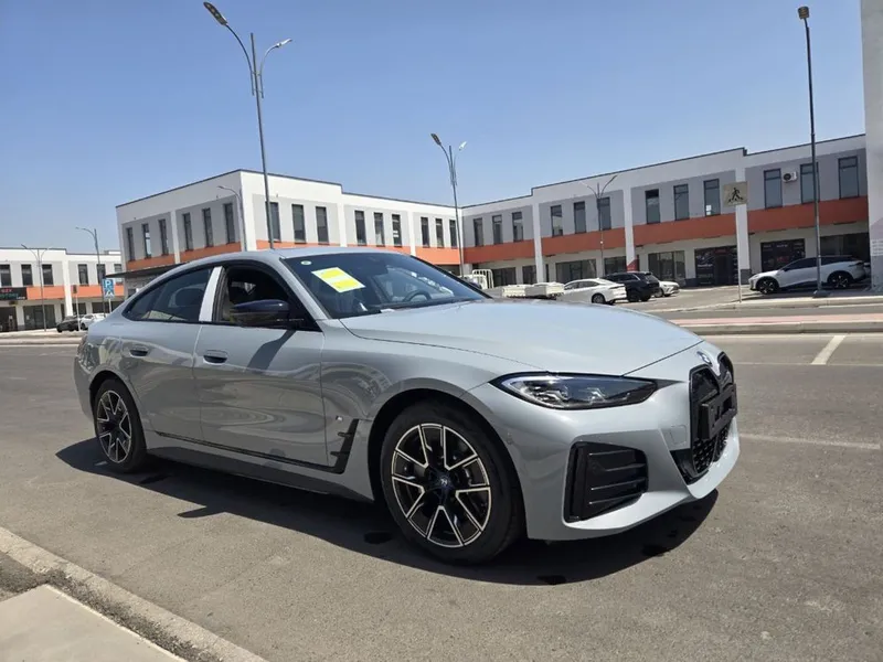 Bmw i4, 40L M-sport Germaniya 2024 год — фото 1