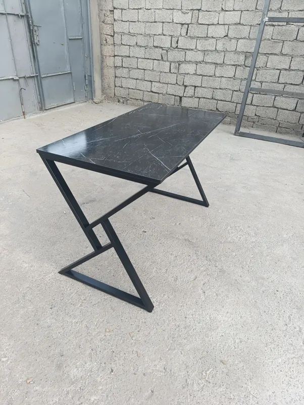 Стол Piramida loft 10