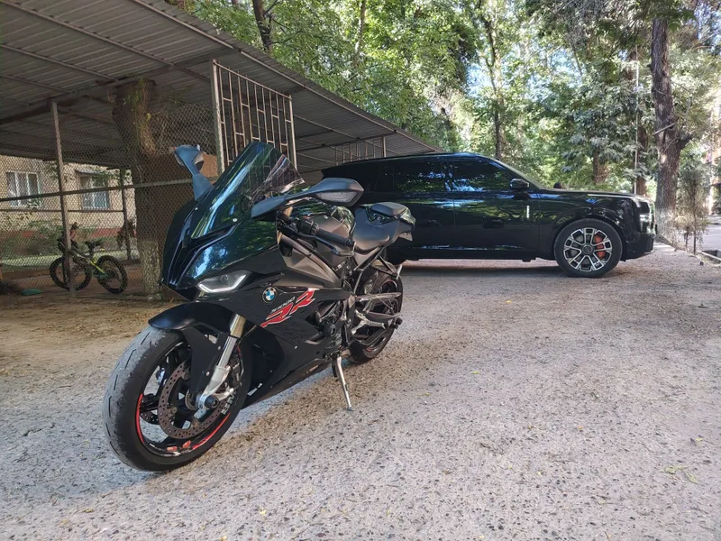 Продаю BMW S1000RR 2 Продаю BMW S1000RR 2