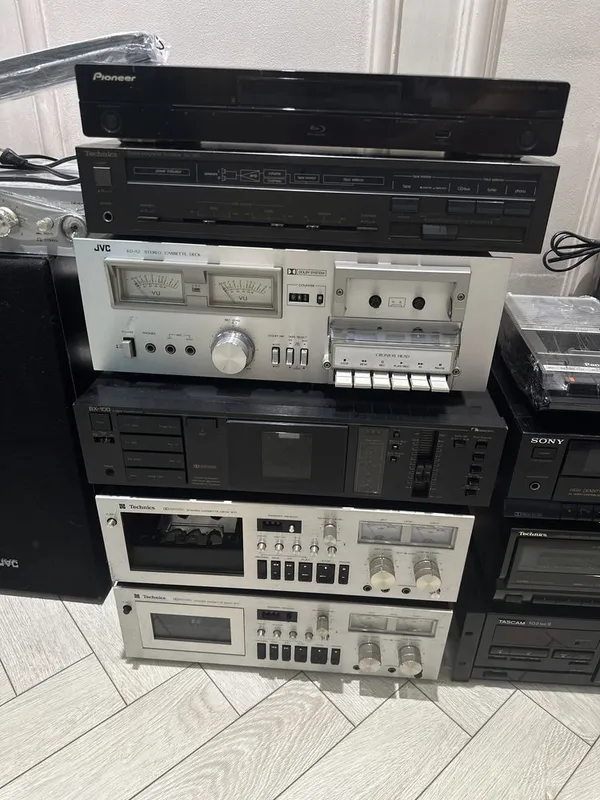 Техника Akai, Grundig, Technics, Hitachi , Sony, JVC, Aiwa, Philips — фото 4