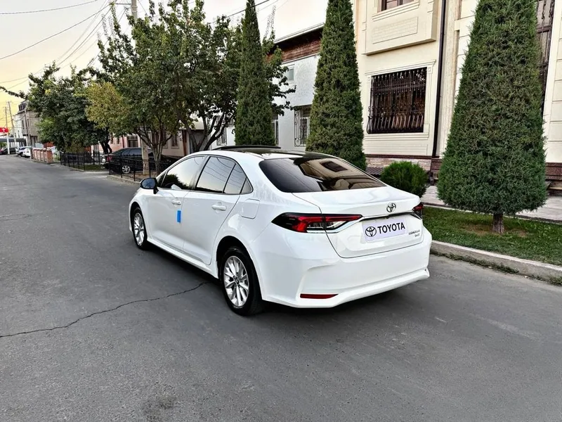 Toyota Corolla, 4-я позиция, люк, Bor, 2023 год, состояние как новое, пробег 78 000 км 6 Toyota Corolla, 4-я позиция, люк, Bor, 2023 год, состояние как новое, пробег 78 000 км 6