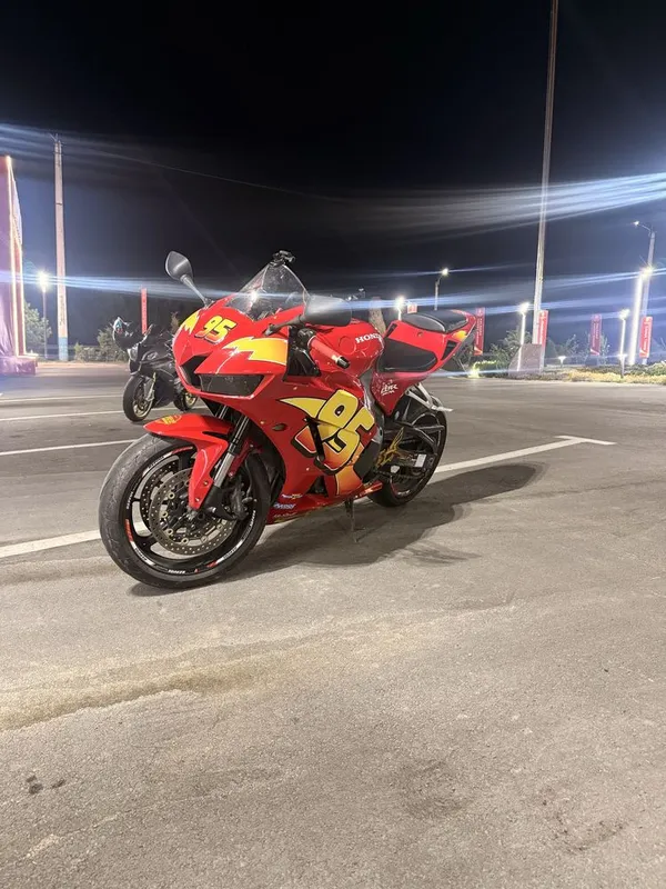 Honda CBR600RR 2012 4 Honda CBR600RR 2012 4