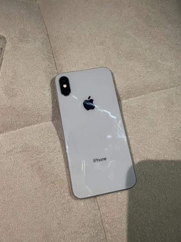 iPhone XS 1 iPhone XS 1