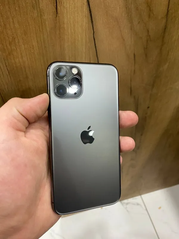 Iphone 11 pro — фото 1