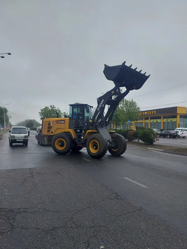 EMIL XC936 xcmg yema в наличии 1,8 куб и 2,1 Джостик и Рычаг стрела — фото 5