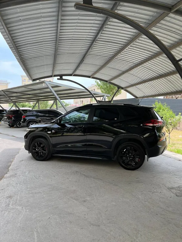 Chevrolet treker 2023 Ltz qora Toza benzin — фото 9