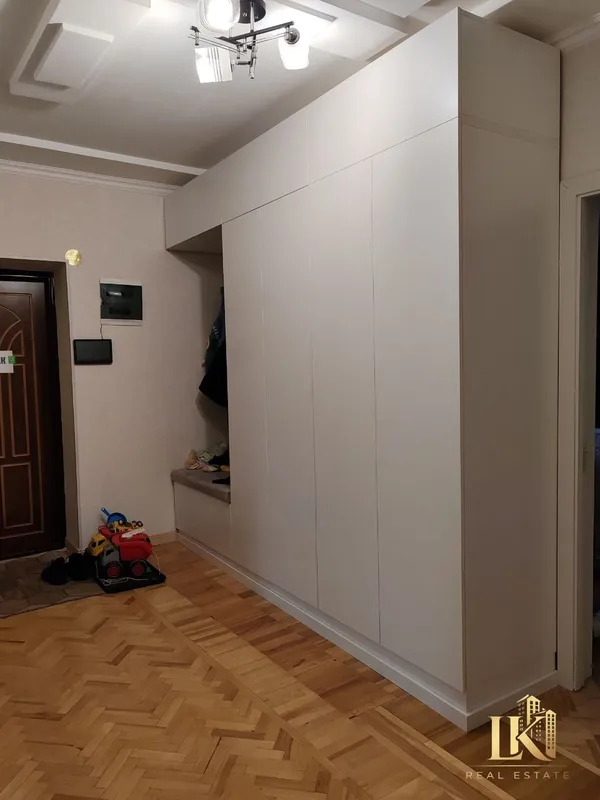 Ta’mirli shinam 3 xonali kvartira sotiladi 8