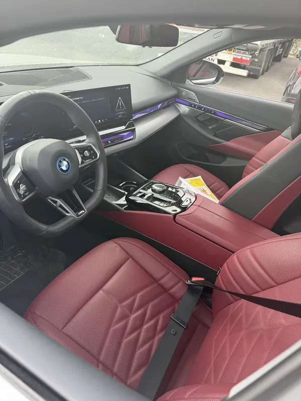 Bmw i5 40L nalichiyada full options — фото 2