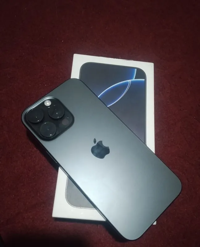 Продам телефон I phone 16 pro max 256 Black. Продам телефон I phone 16 pro max 256 Black.
