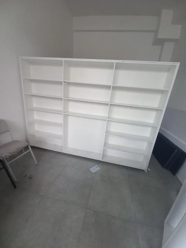 Ofes va do‘kon uchun shkaf sotiladi. Srochniy 2 Ofes va do‘kon uchun shkaf sotiladi. Srochniy 2