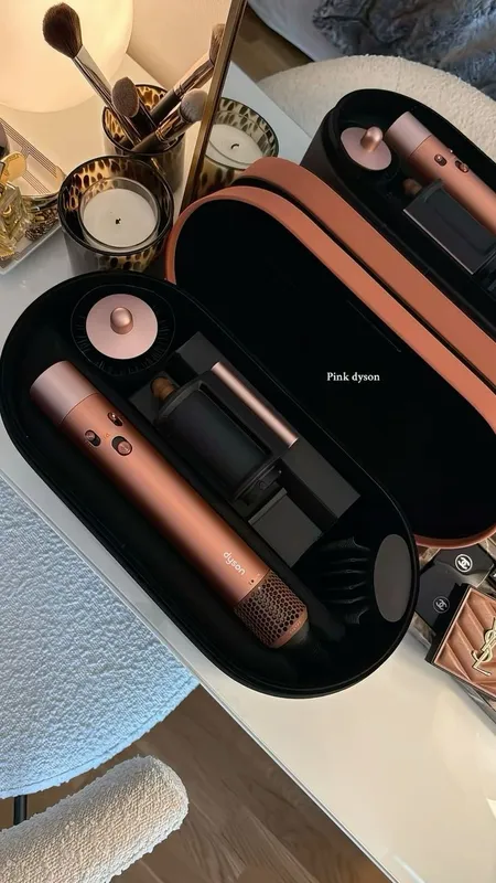 Dyson Airwrap HS08 Amber Silk — тепло роскоши в каждой укладке 2 Dyson Airwrap HS08 Amber Silk — тепло роскоши в каждой укладке 2