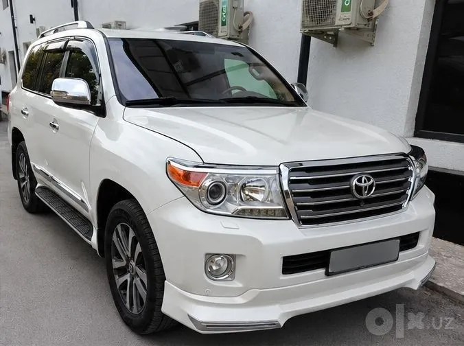 Toyota Land Cruiser 200 sotiladi 2 Toyota Land Cruiser 200 sotiladi 2