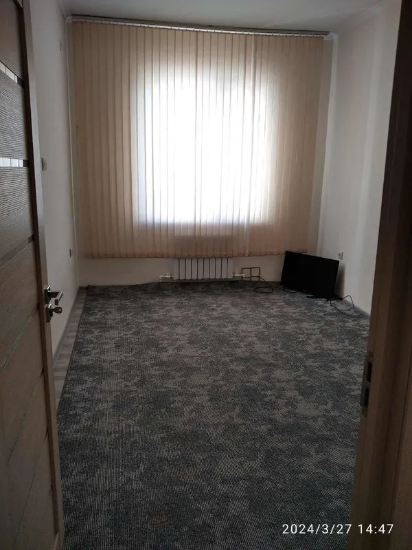 Qorasuv massivida 3xonali Luks kv ijaraga