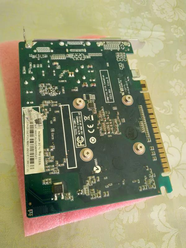 Nvidia GeForce GT 440 DDR5_ Расмдаги Видео карта сотилади — фото 4
