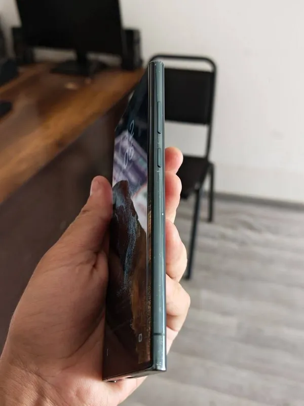 Samsung S22 Ultra, срочно 2 Samsung S22 Ultra, срочно 2
