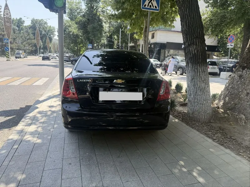 Gentra qora bez lyuk boshqa hamma narsasi bor 7