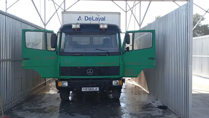 Mercedes Benz Bartavoy 1 Mercedes Benz Bartavoy 1