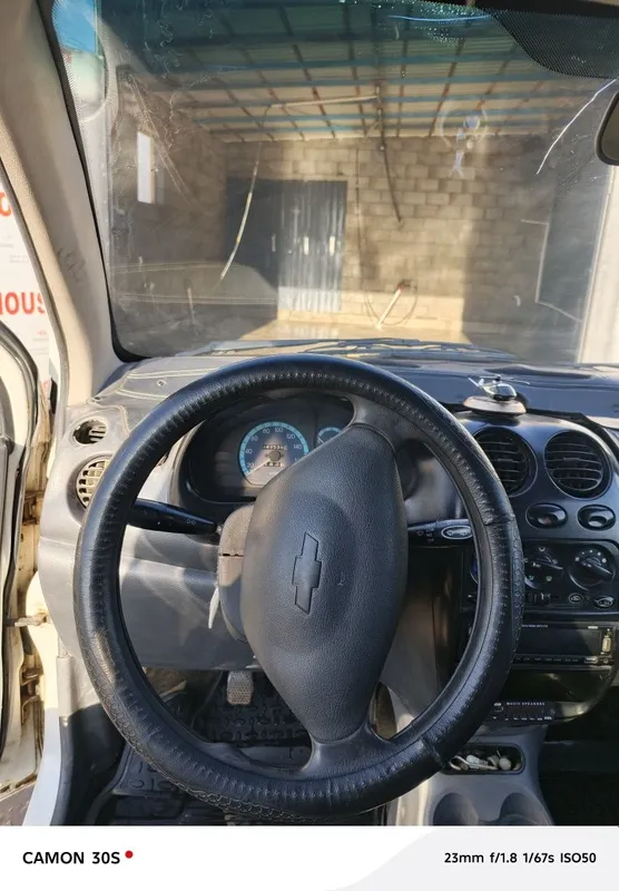Matiz oq rang kafoli bilan — фото 1