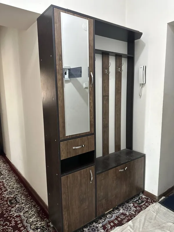 Продам прихожую мебель 2
