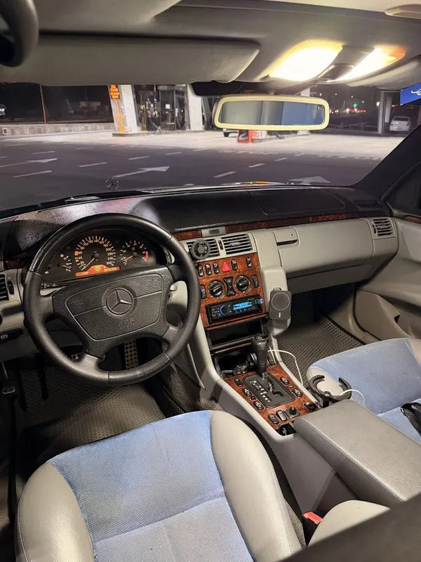 Mercedes Benz W210 E240 Sotiladi — фото 3
