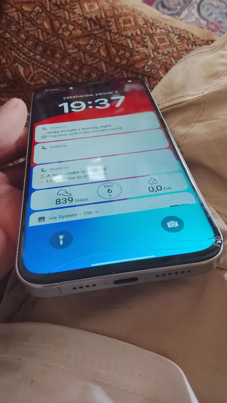 iphone 15 holati yaxshi ozgina singan arzon — фото 2