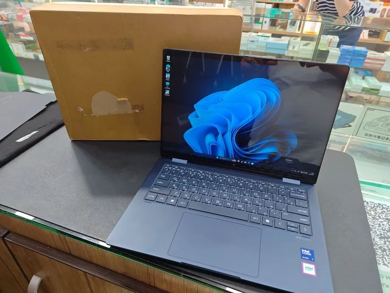 HP Envy x360 2-in-1 Laptop 14t-fc000